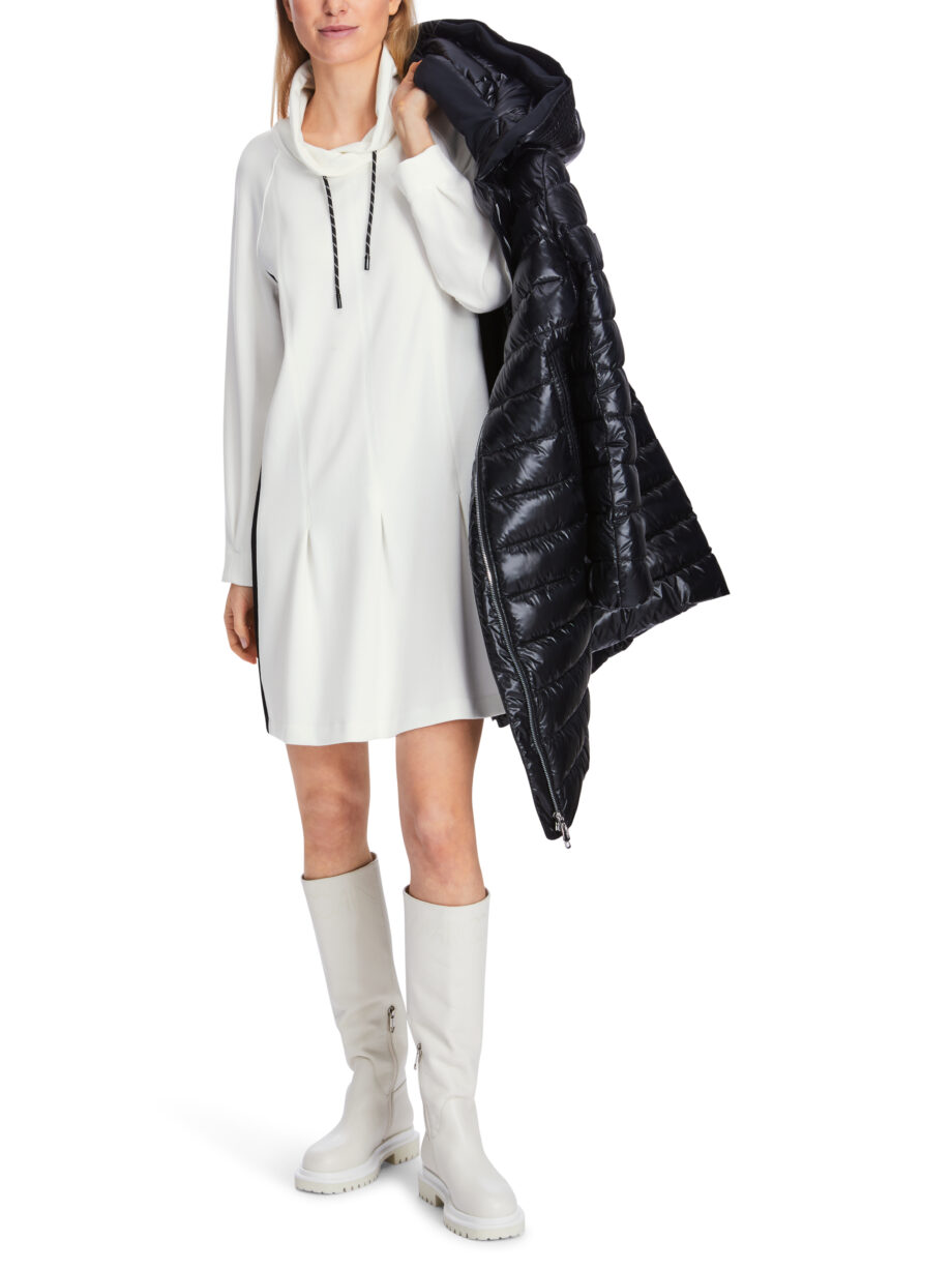 Marc Cain - Kurzes Kleid mit  Kellerfalten