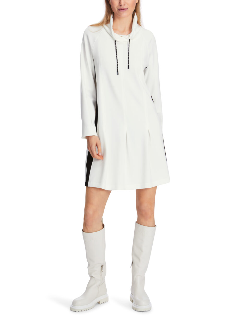 Marc Cain - Kurzes Kleid mit  Kellerfalten