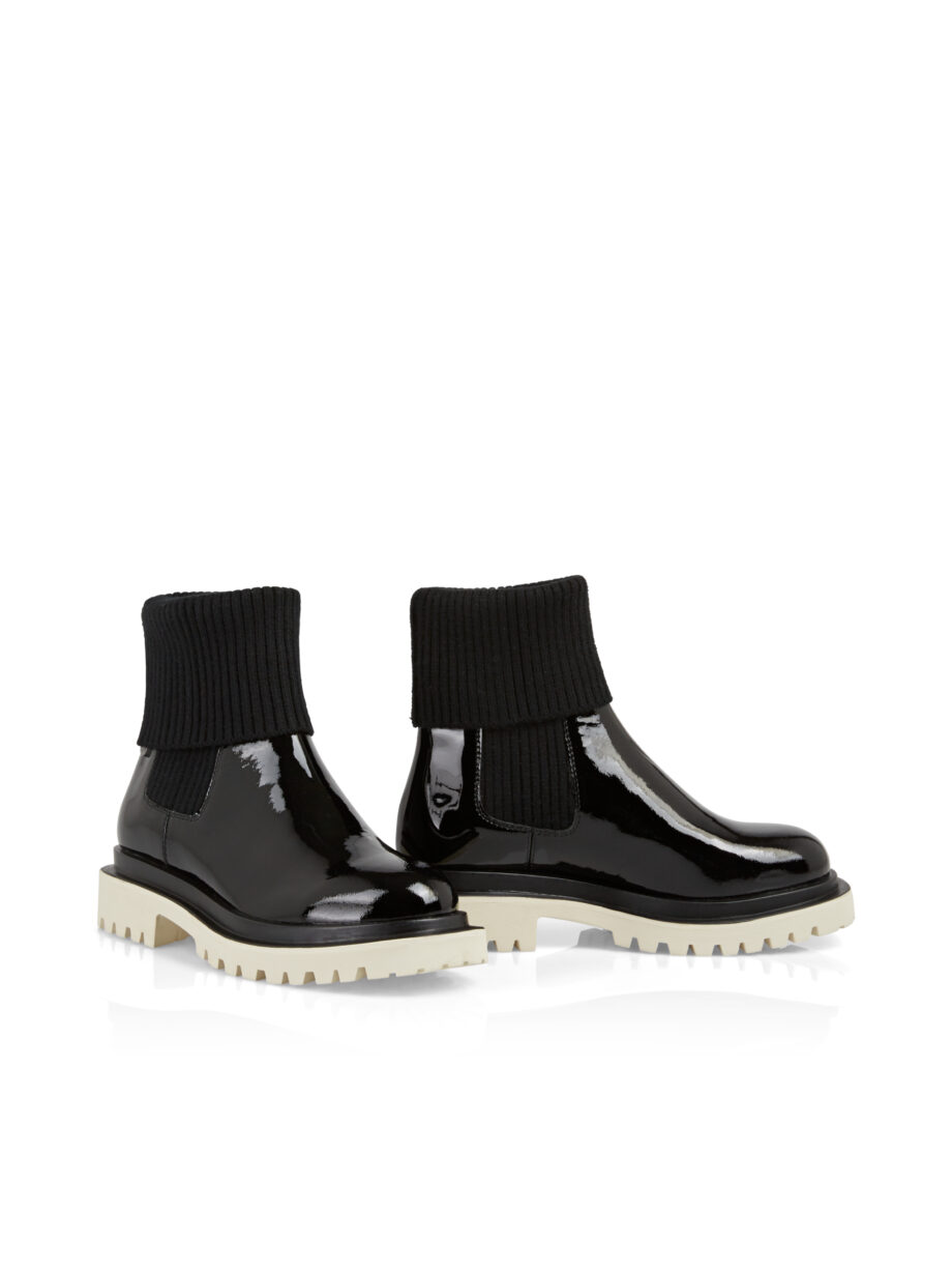 Marc Cain - Chelsea Bootie aus Lackleder mit Strick