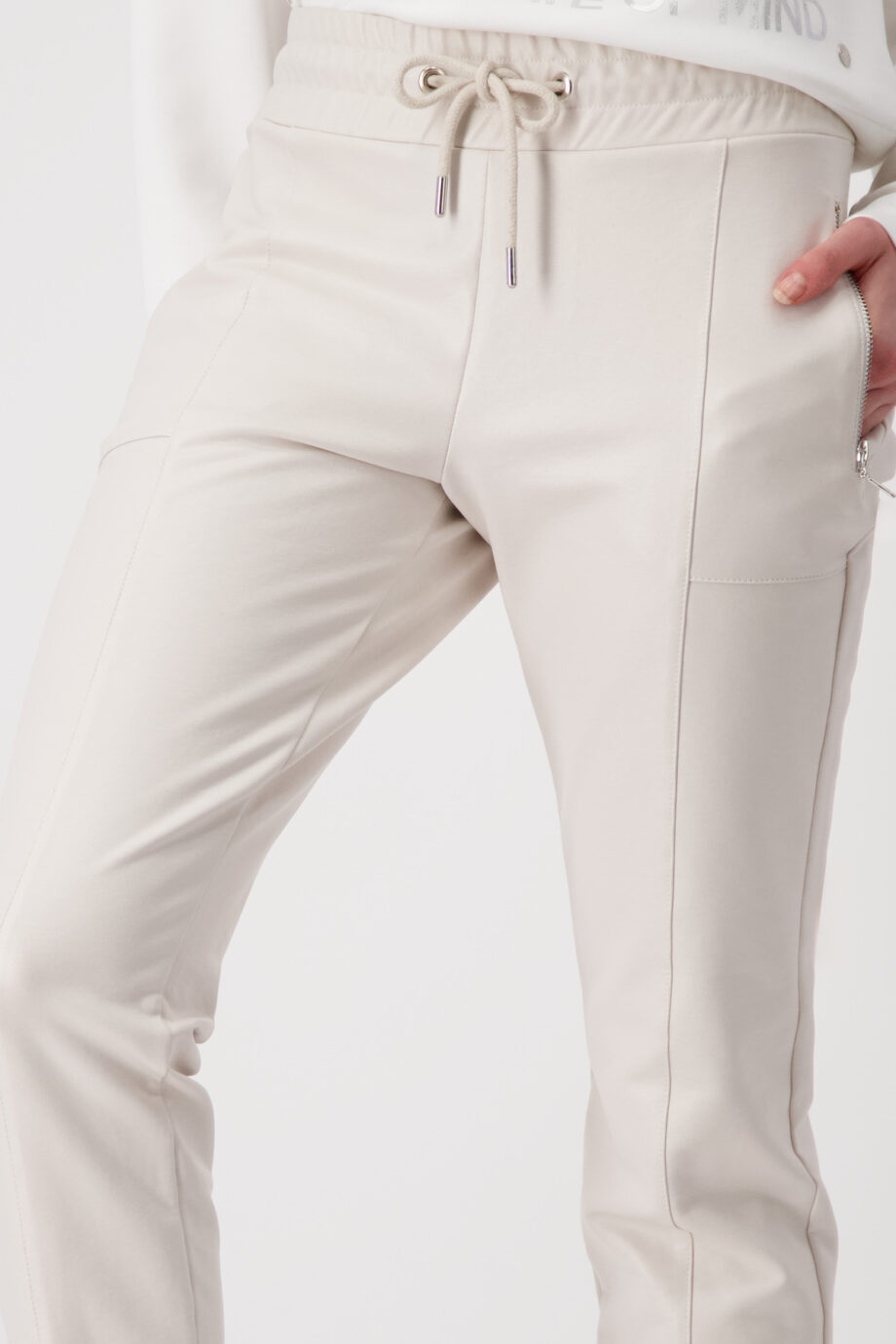 Monari - Hose