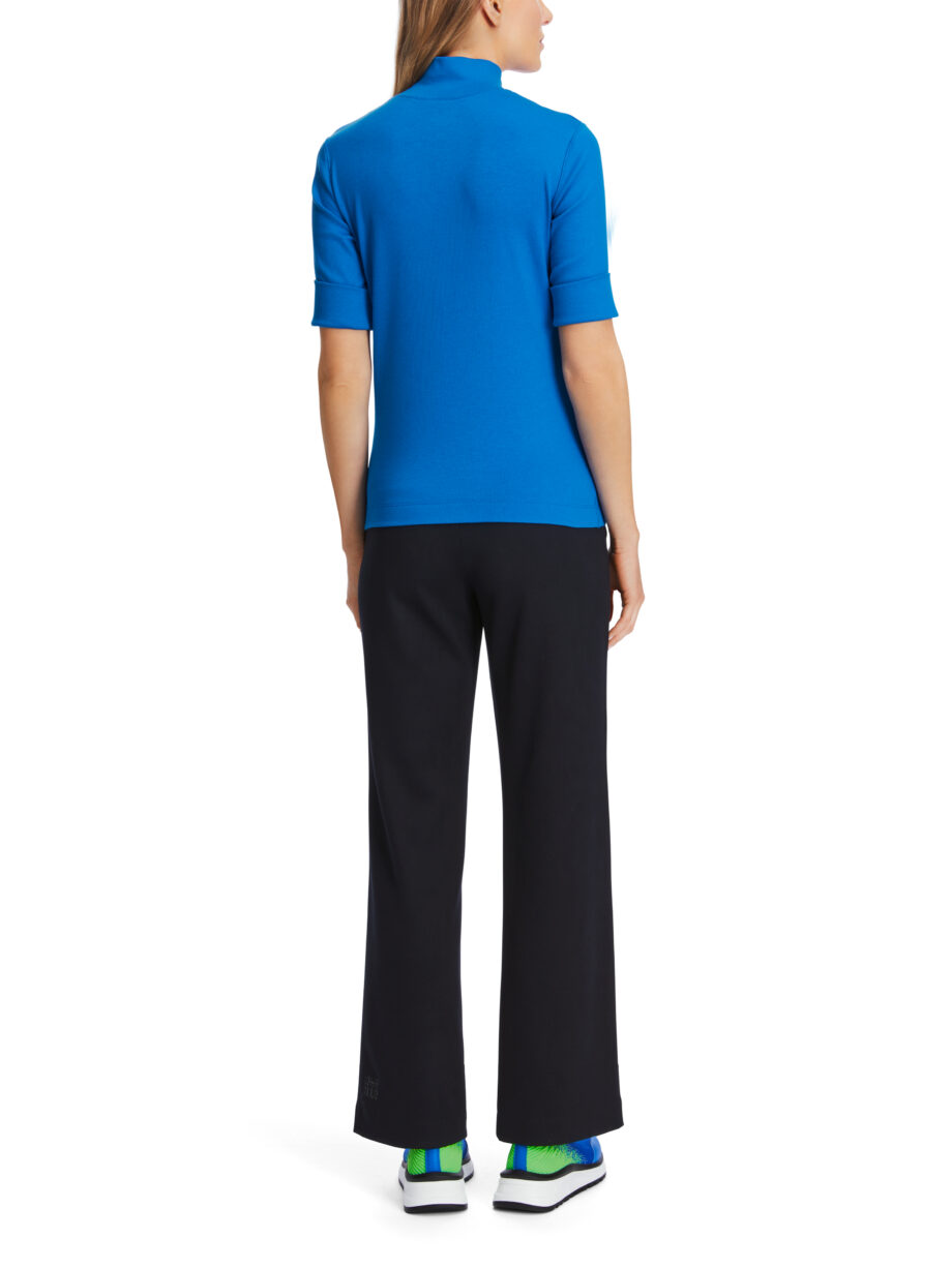 Marc Cain - Kurzes T-Shirt mit Turtle-Neck