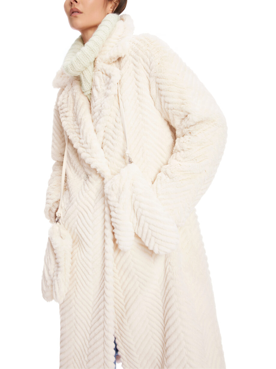 Marc Cain - Mantel aus Fun Fur in Fischgrat